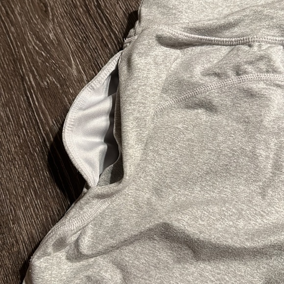 Grey sweatpants - Picture 6 of 6